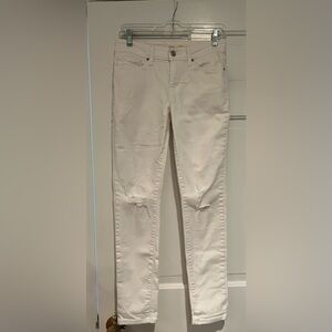 Levi’s 711 Skinny Jeans